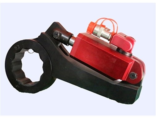 如何讓液壓機(jī)械驅(qū)動(dòng)扳手進(jìn)行設(shè)定所需要的扭矩